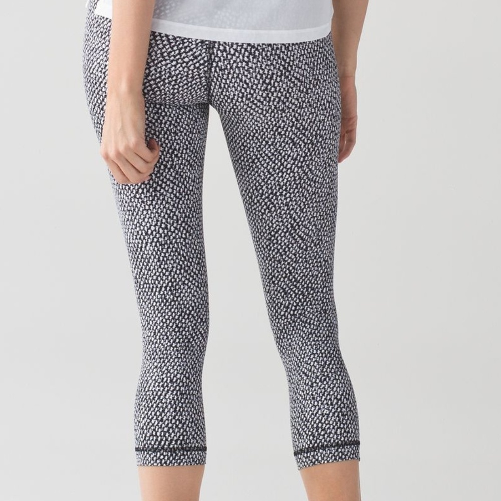 Lululemon Wunder Under Crop Scatter Star Arctic - Picture 4 of 8